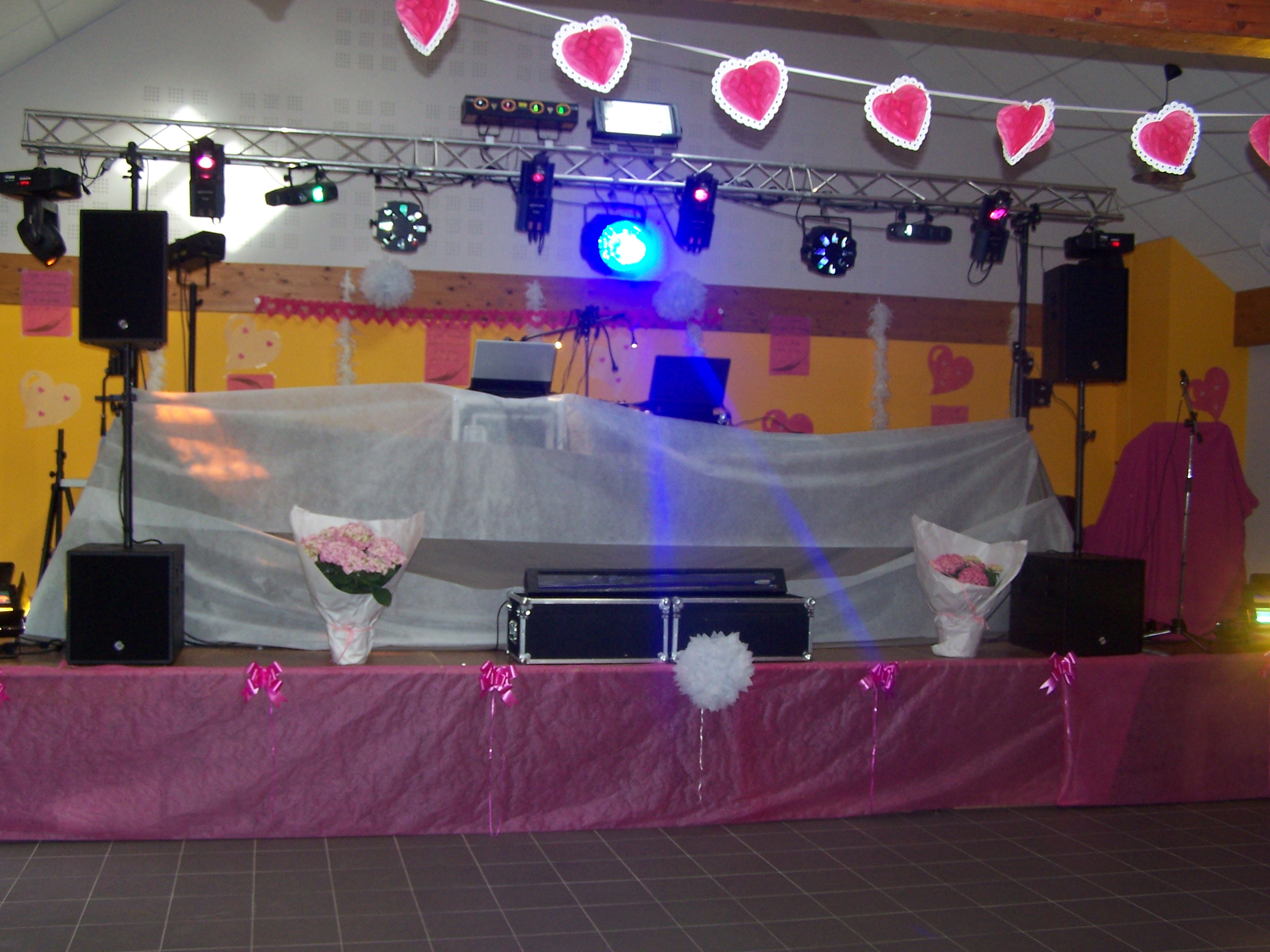 DJ animateur pour Mariage anniversaire karaoké bal